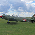 Po chwili dołącza Jak-18