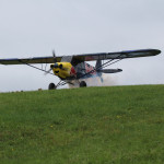 I lądowanie "Carbona" Ł. Czepieli . Szczyt Litwinki troszkę obszerniejszy od dubajskiego heliportu ...
