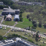 Ludu zwiedzającego trochę przybyło