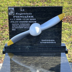 Niech spoczywa w pokoju ...