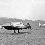 Kurów.  Samoloty aeroklubowe - polski  LWD  "Junak - 3"  i  sowiecki  Jak-18.